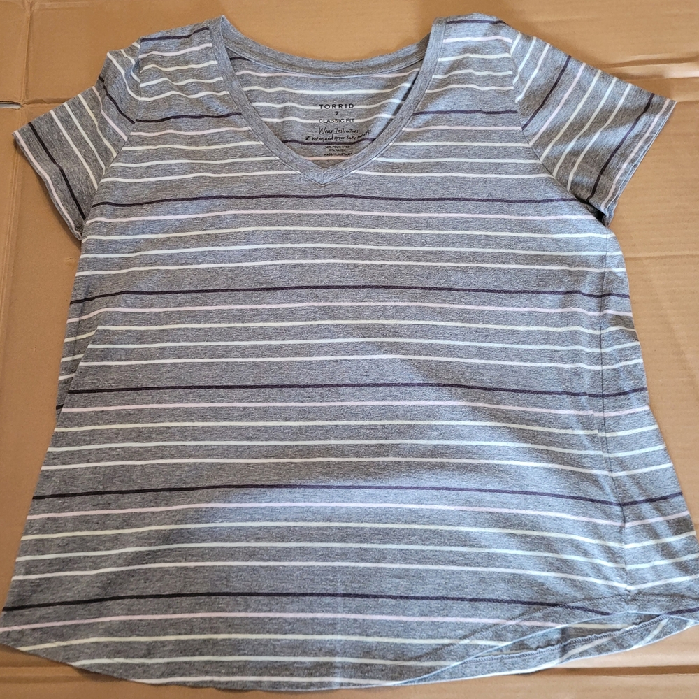 Torrid Gray, White & Pint Striped T-shirt Sz. 2 (2x)